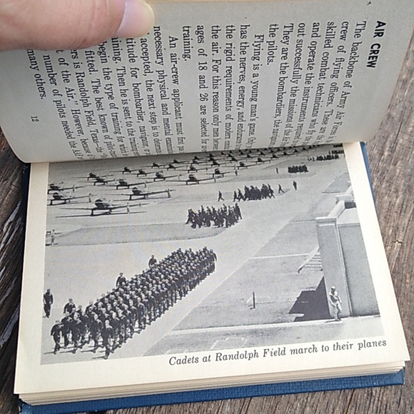 *Sold *Vintage Air Force Book - Picture 10 of 12